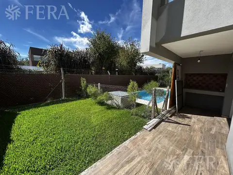 Venta Departamento 3 ambientes con cochera y jardín en Nuevo Quilmes Externo - Bernal