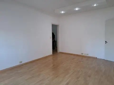 Perú al 300, 7º piso