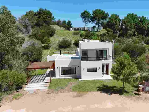 Venta casa 5ambientes gas natural Costa Esmeralda 