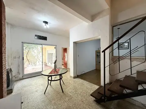 VENTA PH 4 AMBIENTES TERRAZA PATIO LANUS