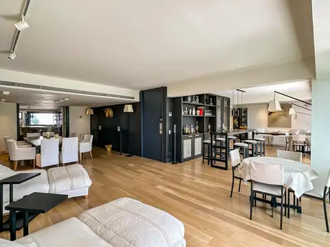 Departamento 7 ambientes con 4 baños