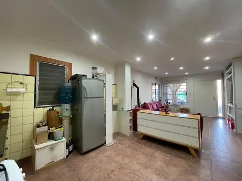 Casa 6 ambientes con 3 baños