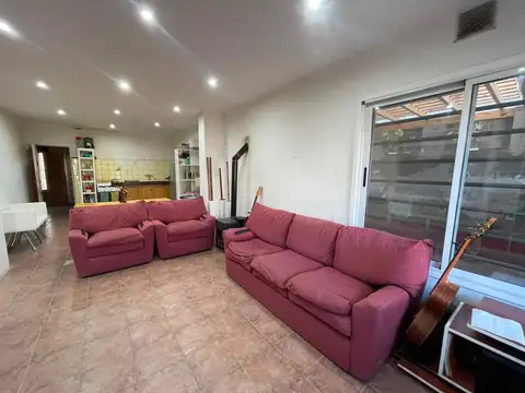 Casa en Venta en Castelar, USD 150.000