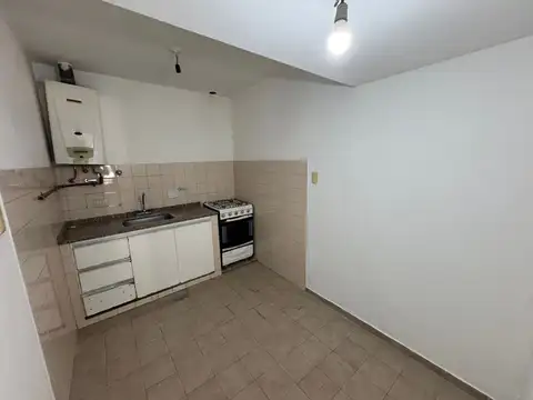 Depto Tipo Casa en Alquiler de 1 dormitorio