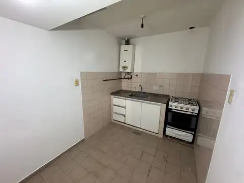 Depto Tipo Casa en Alquiler en San Vicente, $ 300.000