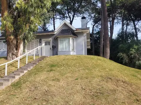 CASA ALQUILER ANUAL EN PINAMAR DE 3 AMBIENTES