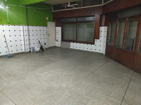 Local en Alquiler en Valentin Alsina, $ 750.000