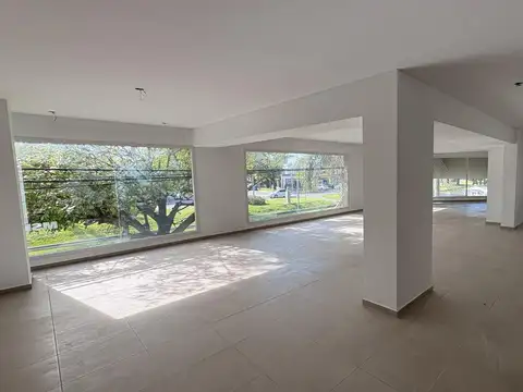 Local en Venta en Granadero Baigorria, USD 530.000