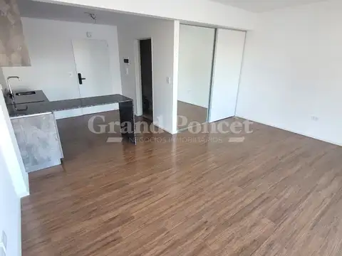 Departamento en Alquiler en Almagro, $ 600.000