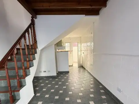 Duplex de 2 amb y medio con patio en Ramos mejia