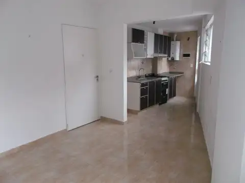 JURAMENTO 1600, Piso 1