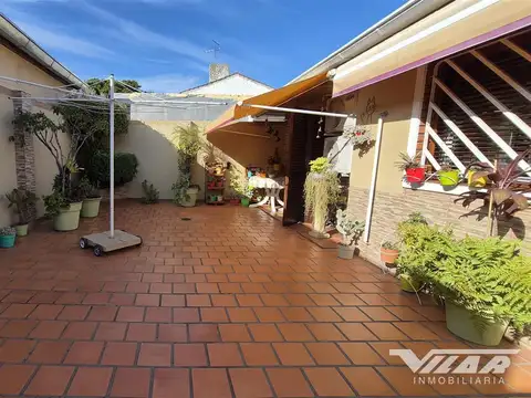 Depto Tipo Casa en Venta de 4 ambientes