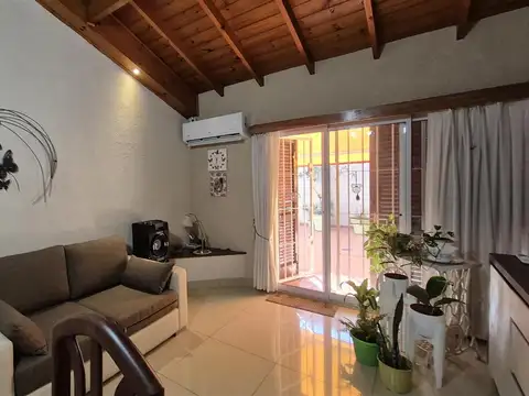 Depto Tipo Casa en Venta en Florida, USD 128.000