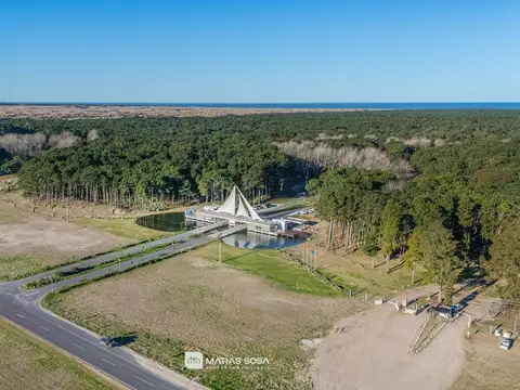 Venta - Lotes para Desarrollo de Viviendas - Sobre el Golf - Villarobles