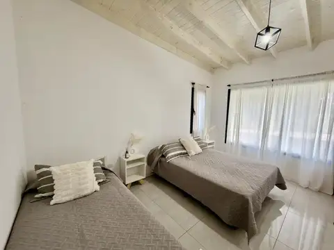 Casa 3 ambientes con 2 baños