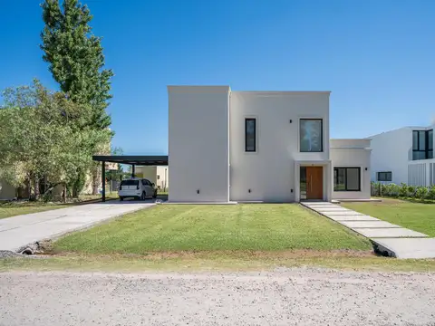 Casa en venta en el Barrio Medal Country club, Pilar, GBA Norte - 4 Ambientes