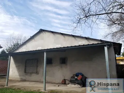 Casa 5 ambientes con 3 baños