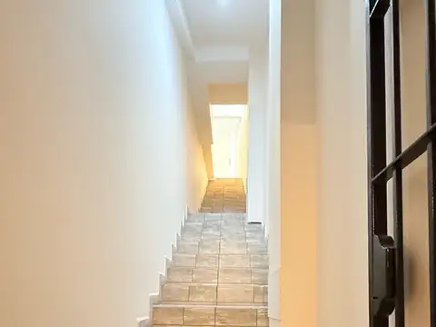 Depto Tipo Casa en Alquiler de 2 ambientes