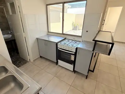 Depto Tipo Casa 2 ambientes con 1 baño