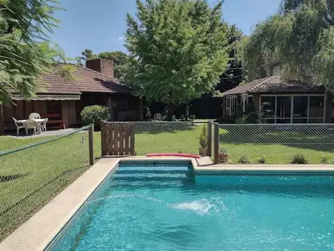 Casa en alquiler - 2 Dormitorios 1 Baño - Ezeiza