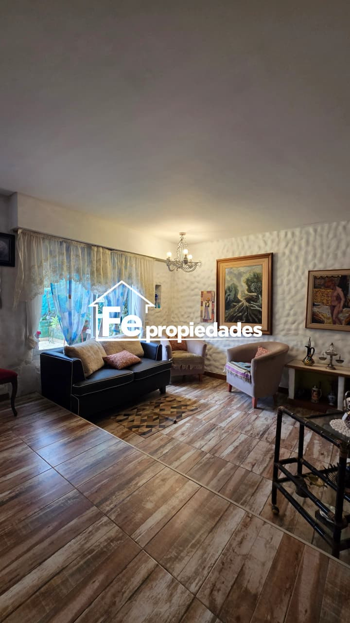Depto Tipo Casa en Venta de 4 ambientes
