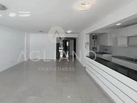 Departamento en Alquiler en Varese, USD 1.800