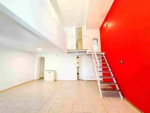 Depto Tipo Casa en Venta de 3 ambientes