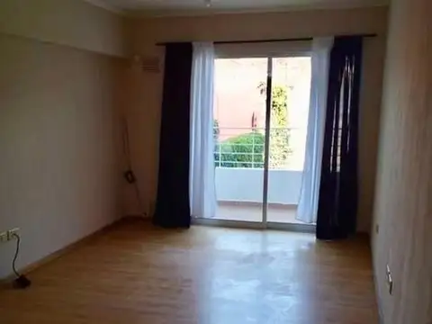 MONOAMBIENTE AL FRENTE CON BALCON A LA VENTA