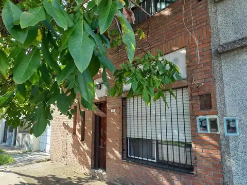 Casa en PH 1º Piso al Frente 3 dorm. Escritorio, Patio