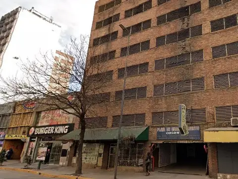 Cochera en venta a pasos de Plaza Colon, seguridad 24hs