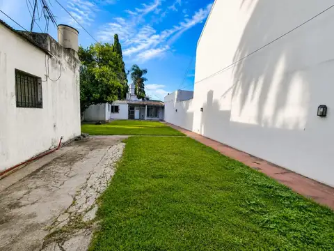 Casa 2 ambientes con 1 baño
