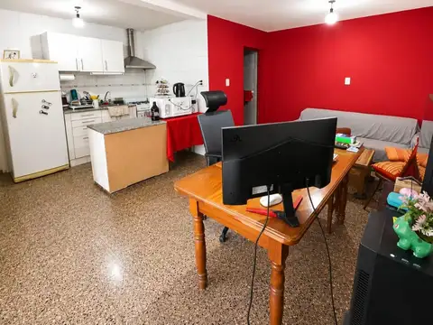 Casa 2 ambientes con 1 baño
