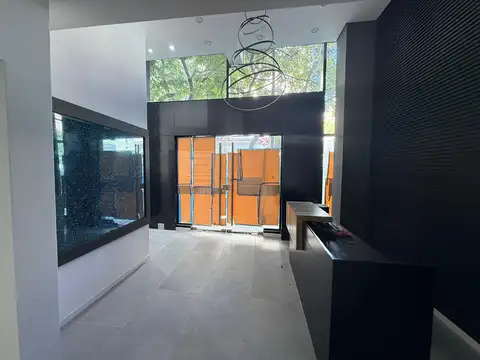 Oficina Monoambiente con 8 baños