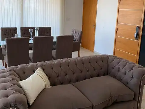 Piso Unico, 2 Dorm con Terraza y Piscina Privada.