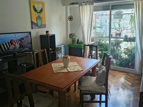 VENTA DEPARTAMENTO CENTRO "LANUSITA" MUY LUMINOSO CFTE.