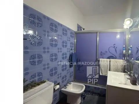 Depto Tipo Casa en Venta con 1 cocheras