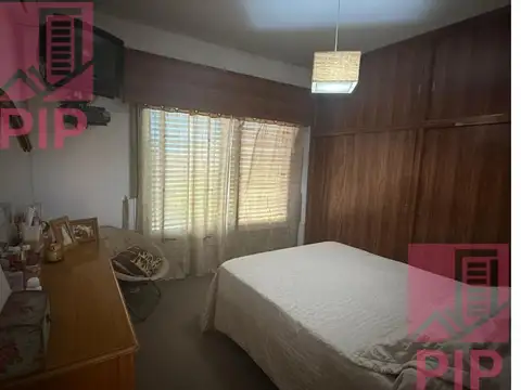 Depto Tipo Casa 5 ambientes con 2 baños