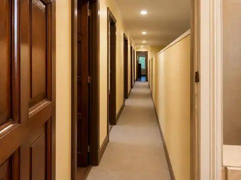 Departamento en Alquiler de 6 ambientes