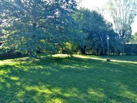 Quinta en Venta con 3 cocheras