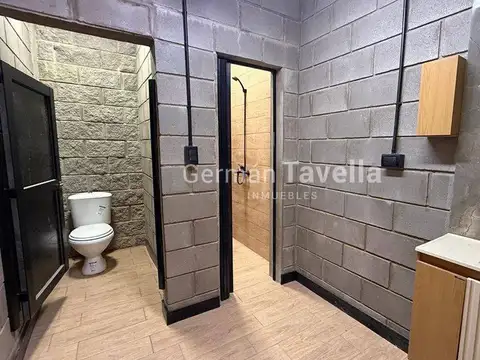 Playón logístico en venta en VIlla Udaondo.