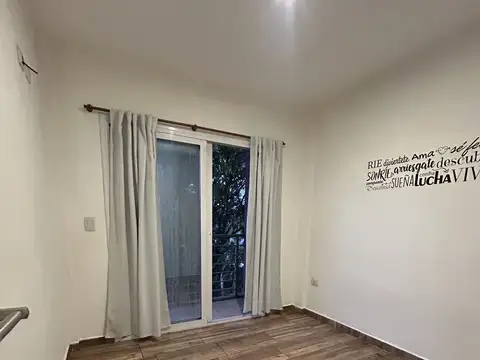 Deparatamento 2 ambientes en alquiler- San A de Padua Centro