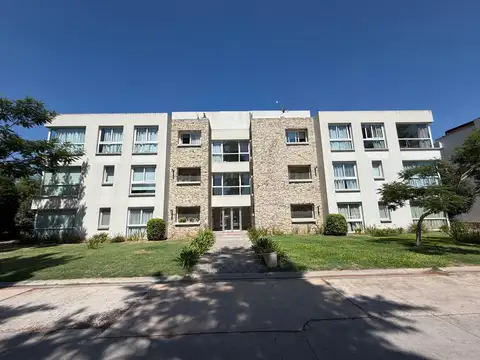 B° Cdo Buenos Aires Village, Flaubert  al 1300