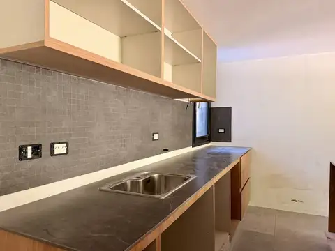 City Bell Chico 100, Piso 1