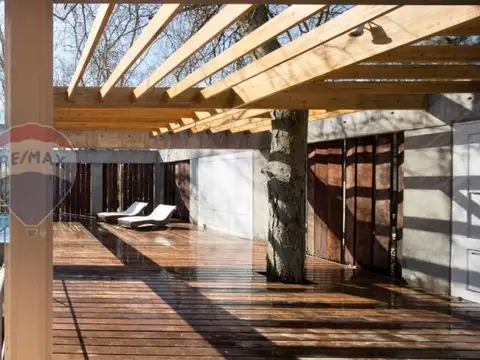 Casas en venta en Abril Club de Campo