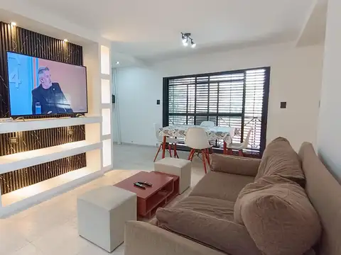 Casa 3 Dor con local a la calle OPORTUNIDAD