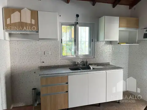 Casa 4 ambientes con 1 baño