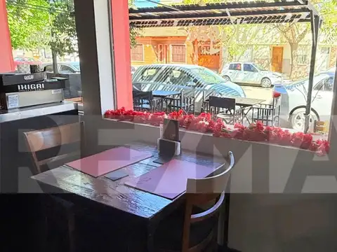 Local en Venta 40 años