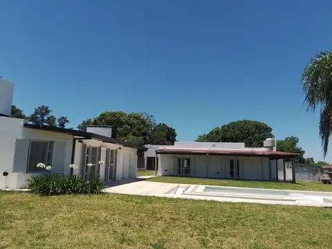 Casa 3 ambientes con 4 baños