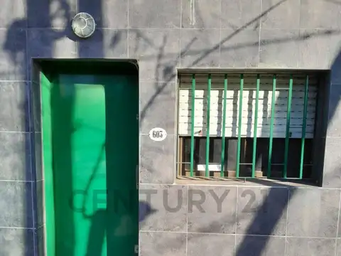 PH AL FRENTE PLANTA BAJA 2 amb con patio