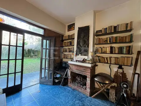 Depto Tipo Casa en Venta 80 años